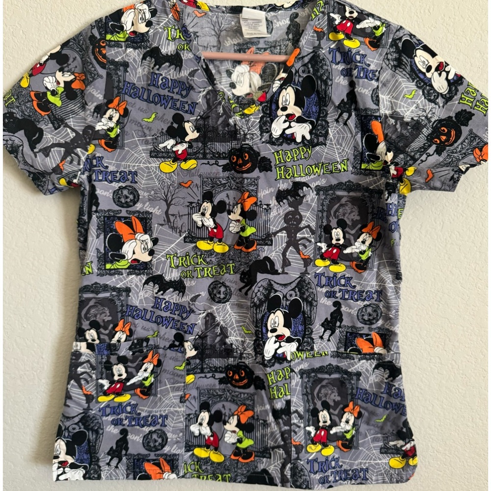 Disney XS Halloween Mickey Mouse scrub top